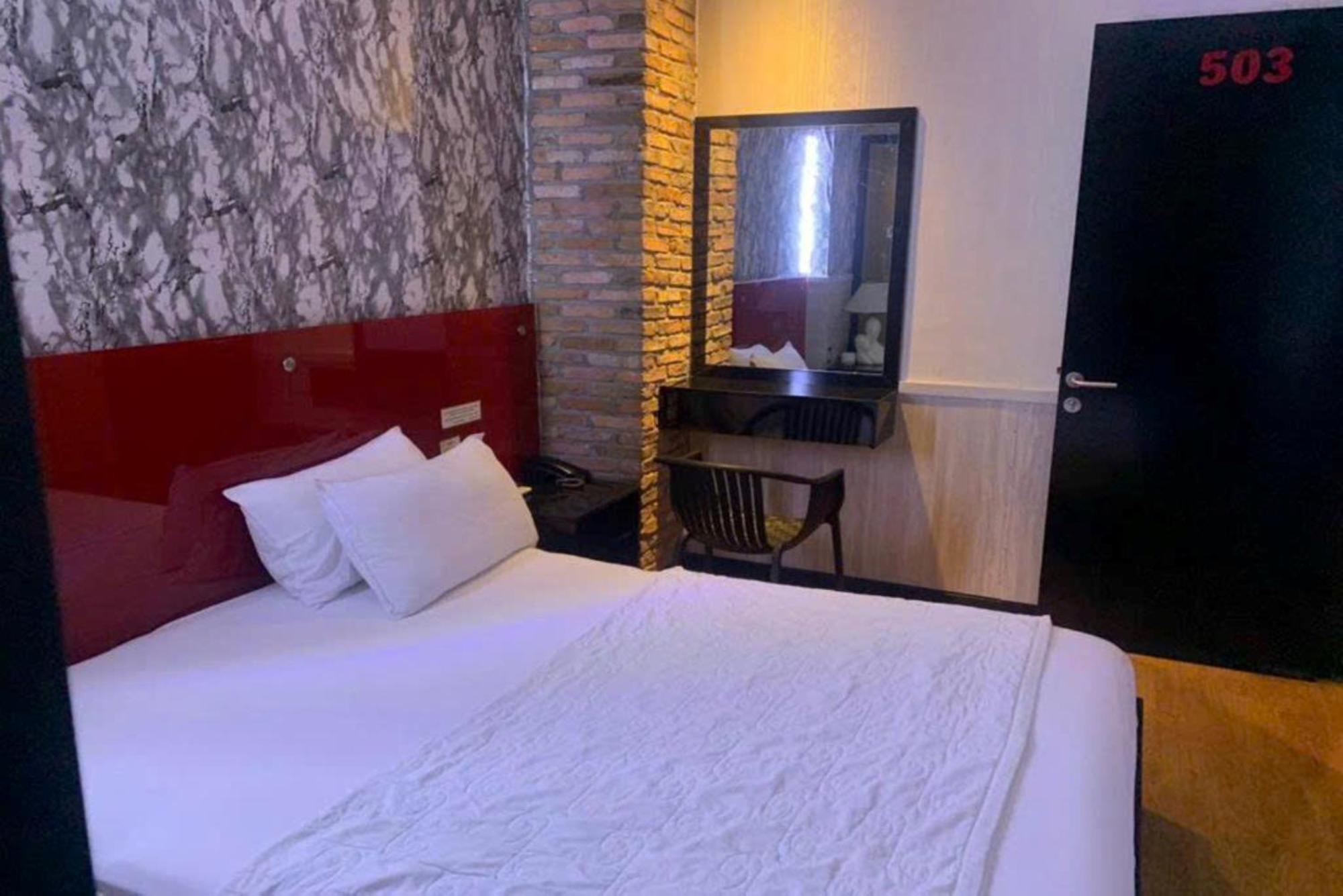 Gia Huyen Hotel โฮจิมินห์ซิตี้ ภายนอก รูปภาพ